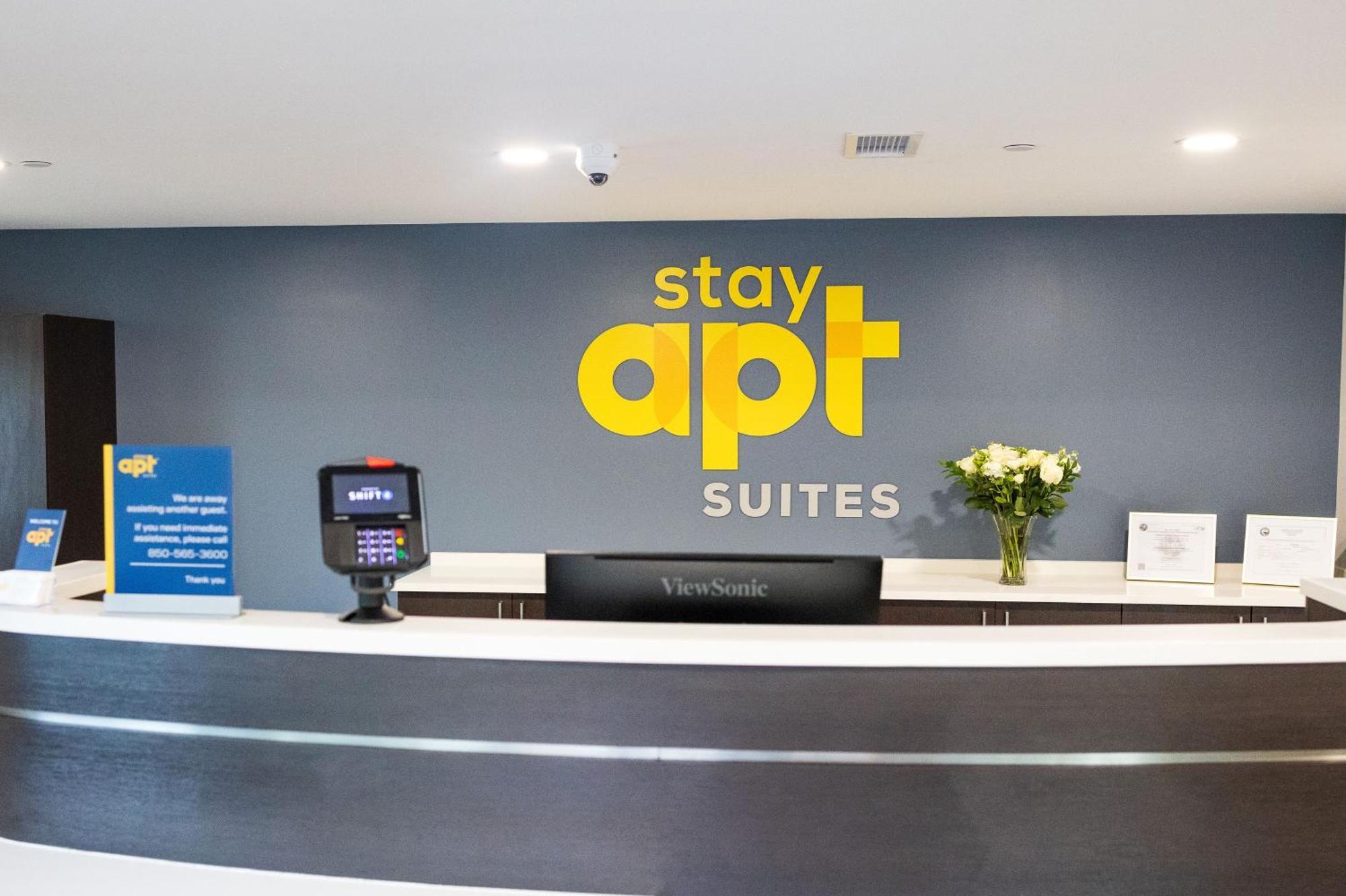 Stayapt Suites Charlotte North Huntersville Eksteriør billede